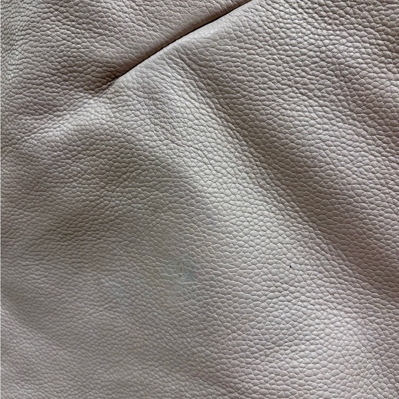 AUTHENTIC Yves Saint Laurent Leather Bag - Picture 13 of 16